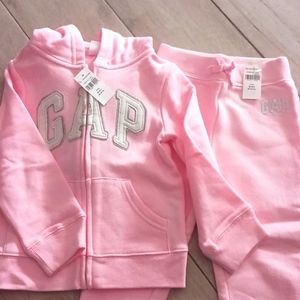 Gap girls sweater and fleece pants